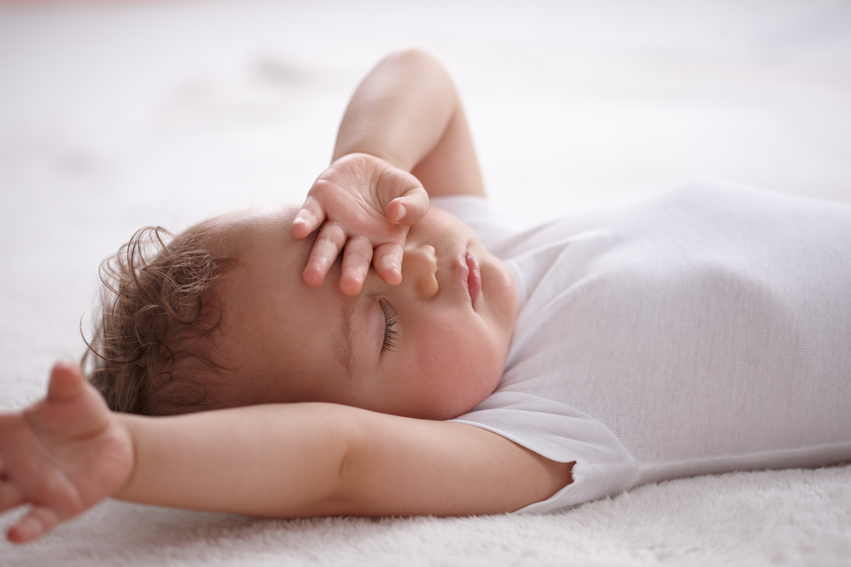 Babies: Sleepy Stretch