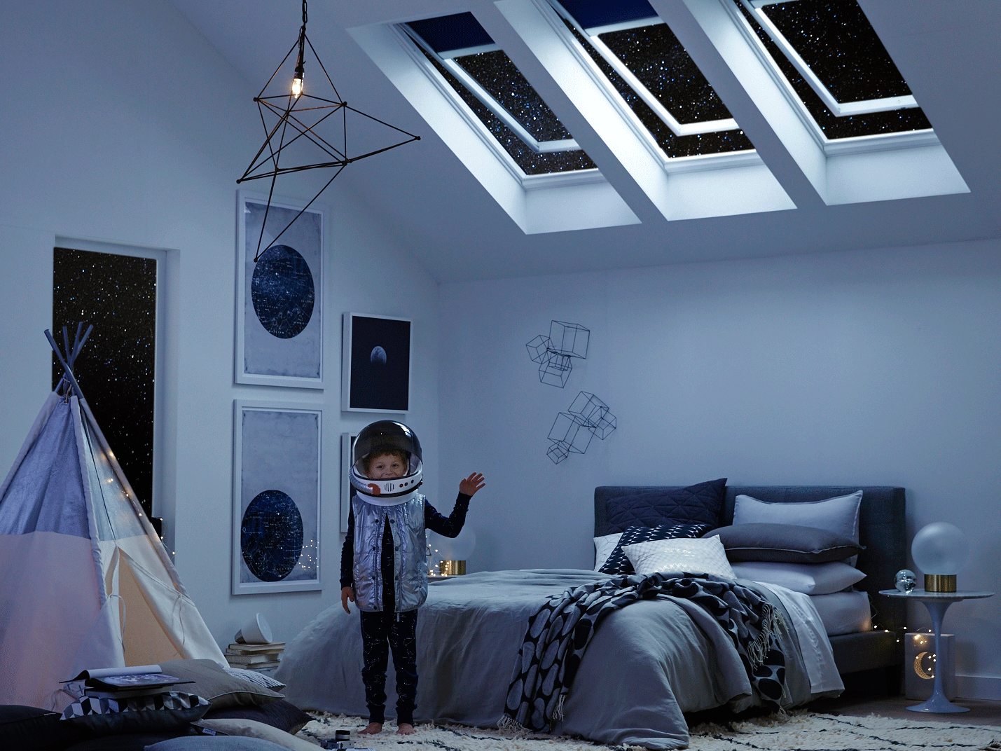 Cinemagraphs: Velux Spaceman